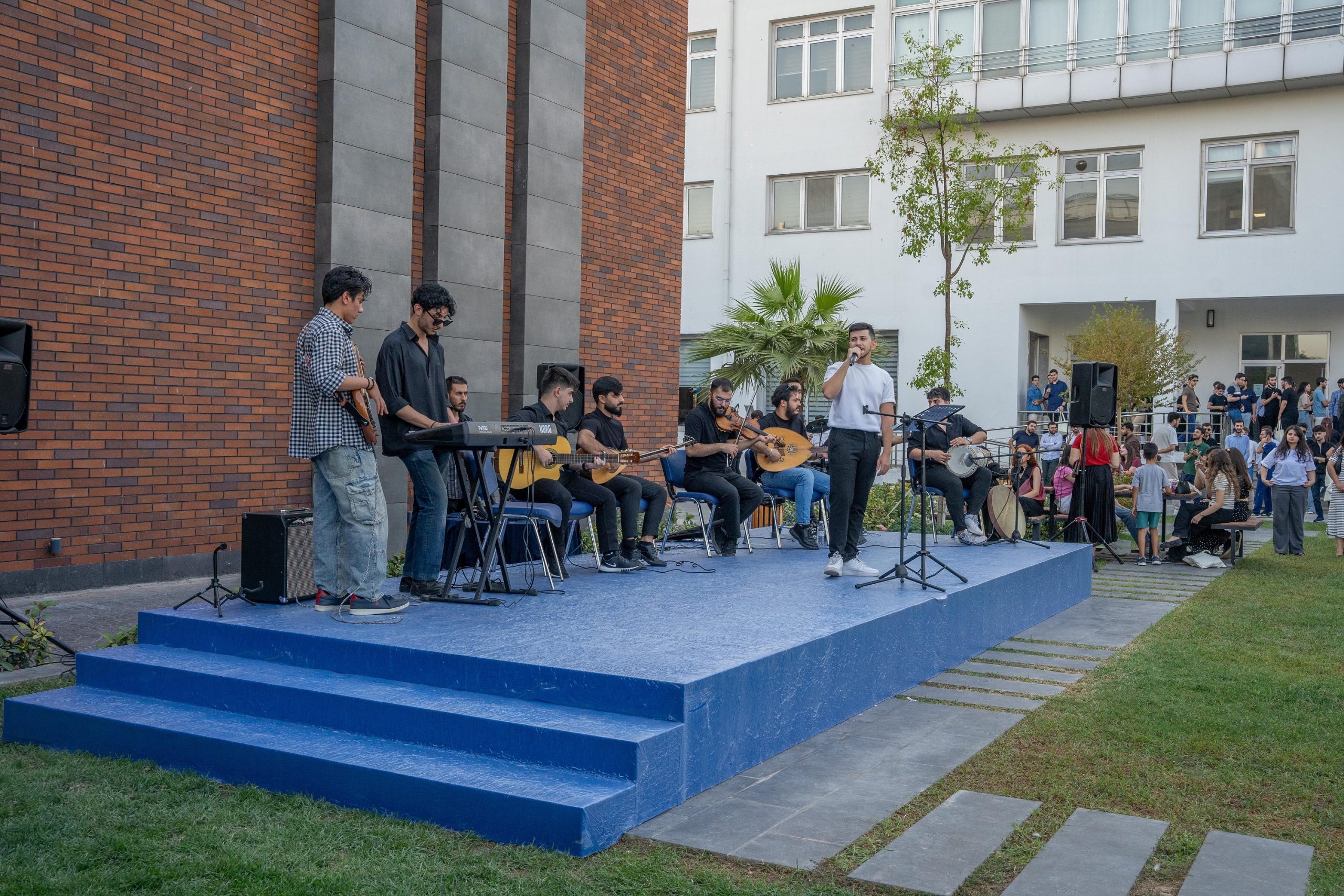 UKH09706-2